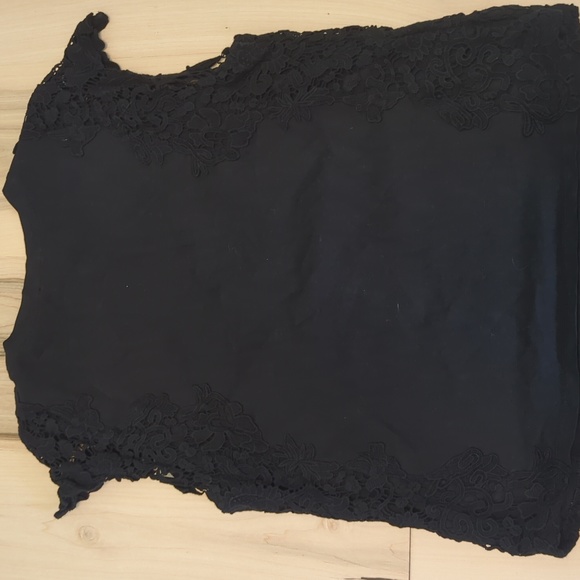 Express Lace Puff Sleeves top - Picture 2 of 2